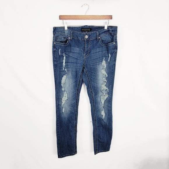 Juniors size 15/16R Twentyone Black jeans - Picture 1 of 5